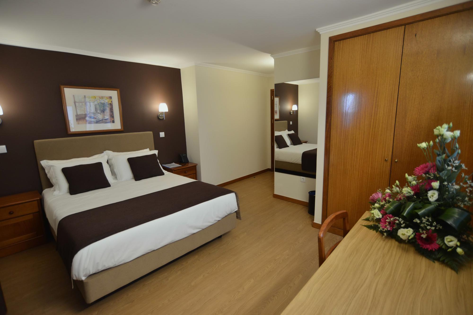 פורטו מוניז Hotel Salgueiro מראה חיצוני תמונה