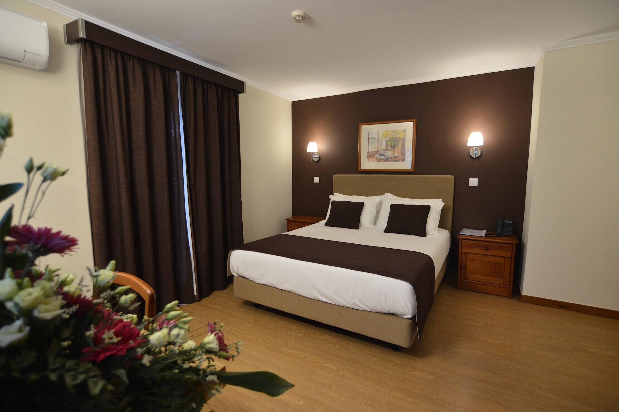 פורטו מוניז Hotel Salgueiro מראה חיצוני תמונה